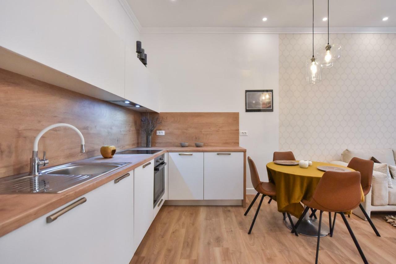 Center Simeon Apartment Задар Екстериор снимка